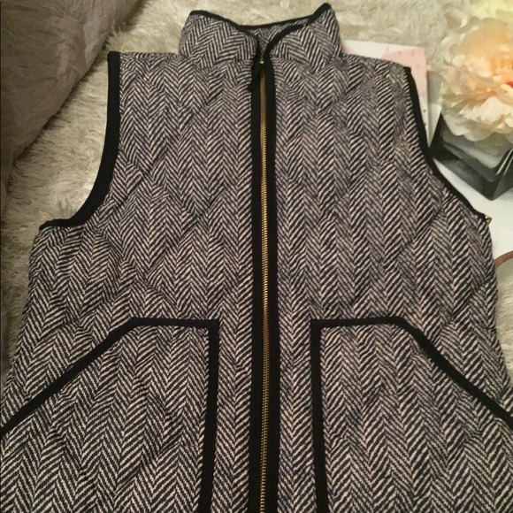 J. Crew Jackets & Blazers - J. Crew herringbone quilted vest NWOT